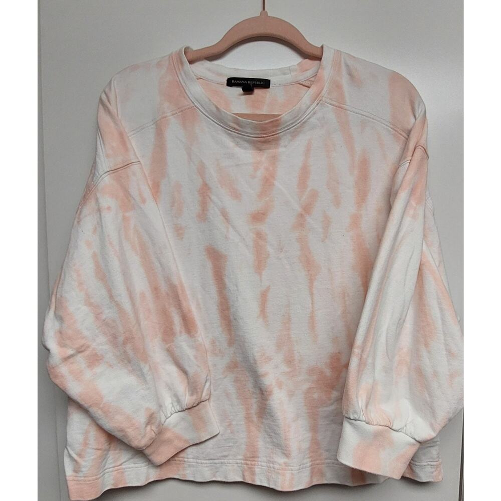 Banana Republic Comfy Cropped Tie Dye Sweatshirt (Peachy/Pink) Medium
